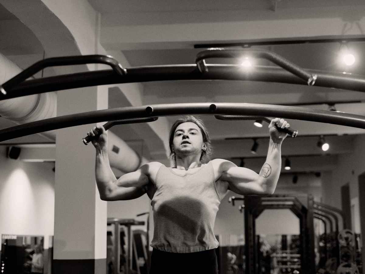 Pull Up Bar Workout – 20 Exercises For All Your Muscle Groups